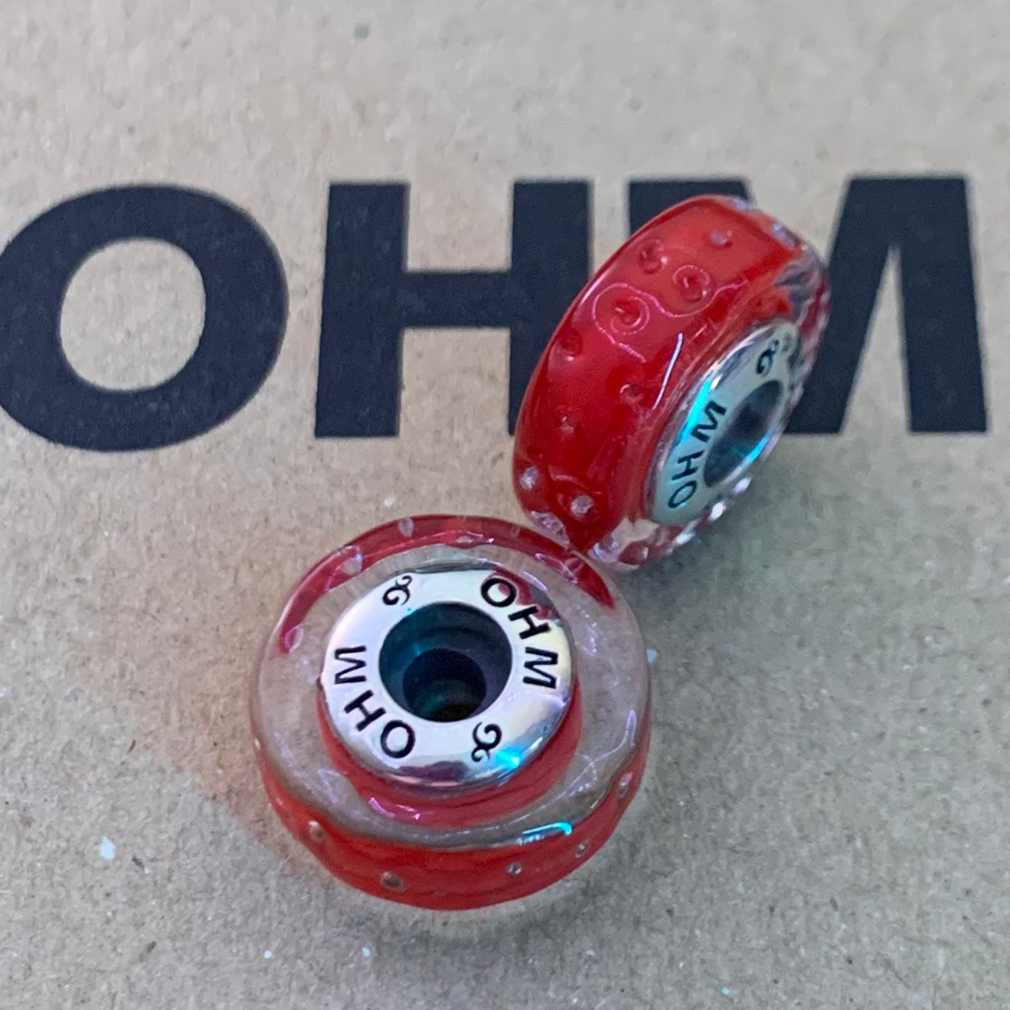 BR25-201 Red Slim Glass Stoppers (Pair)