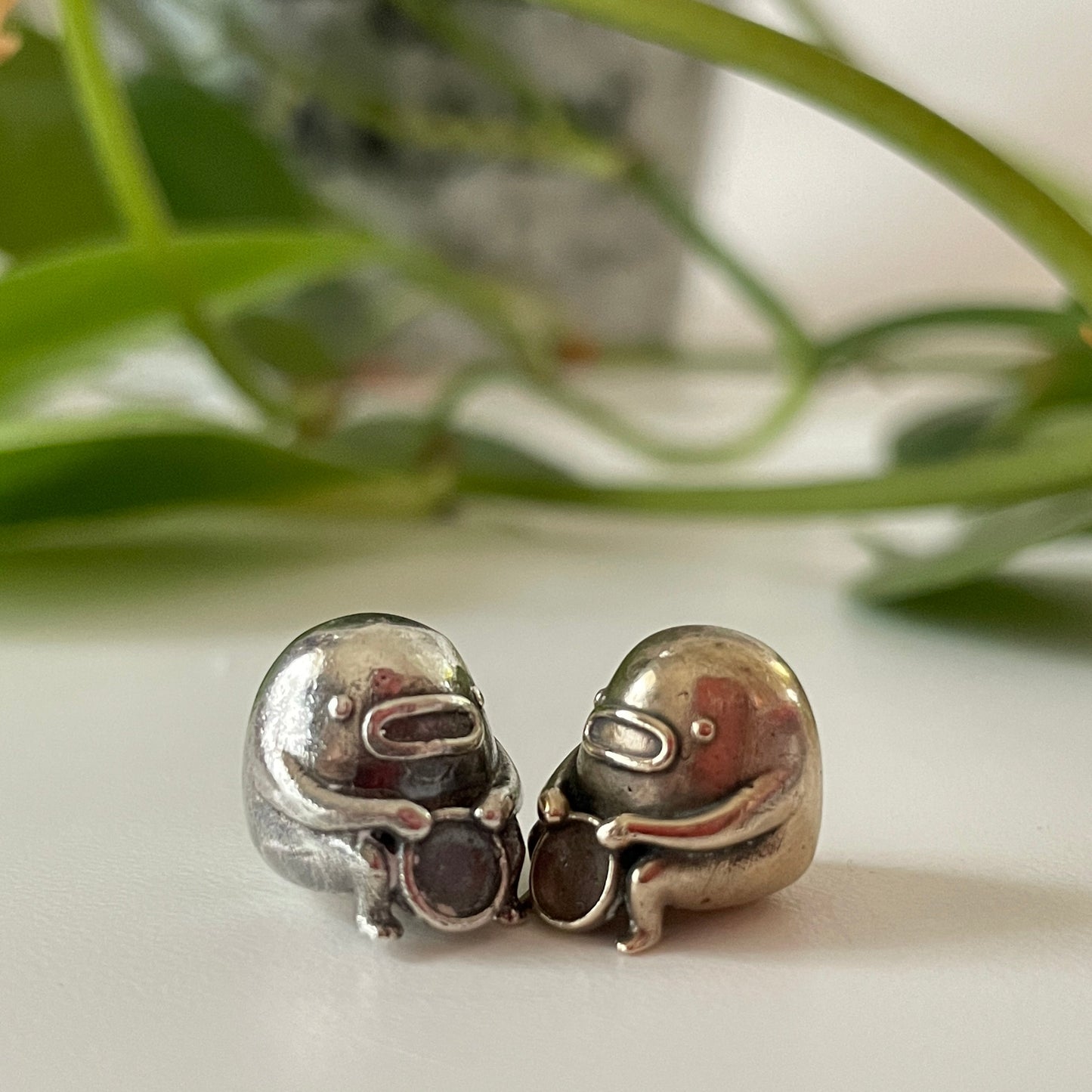OCTO: Garden Guardian Sterling Silver/Bronze Statue Set