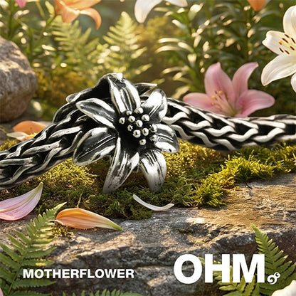 BEADMAIL NO. 66 Motherflower