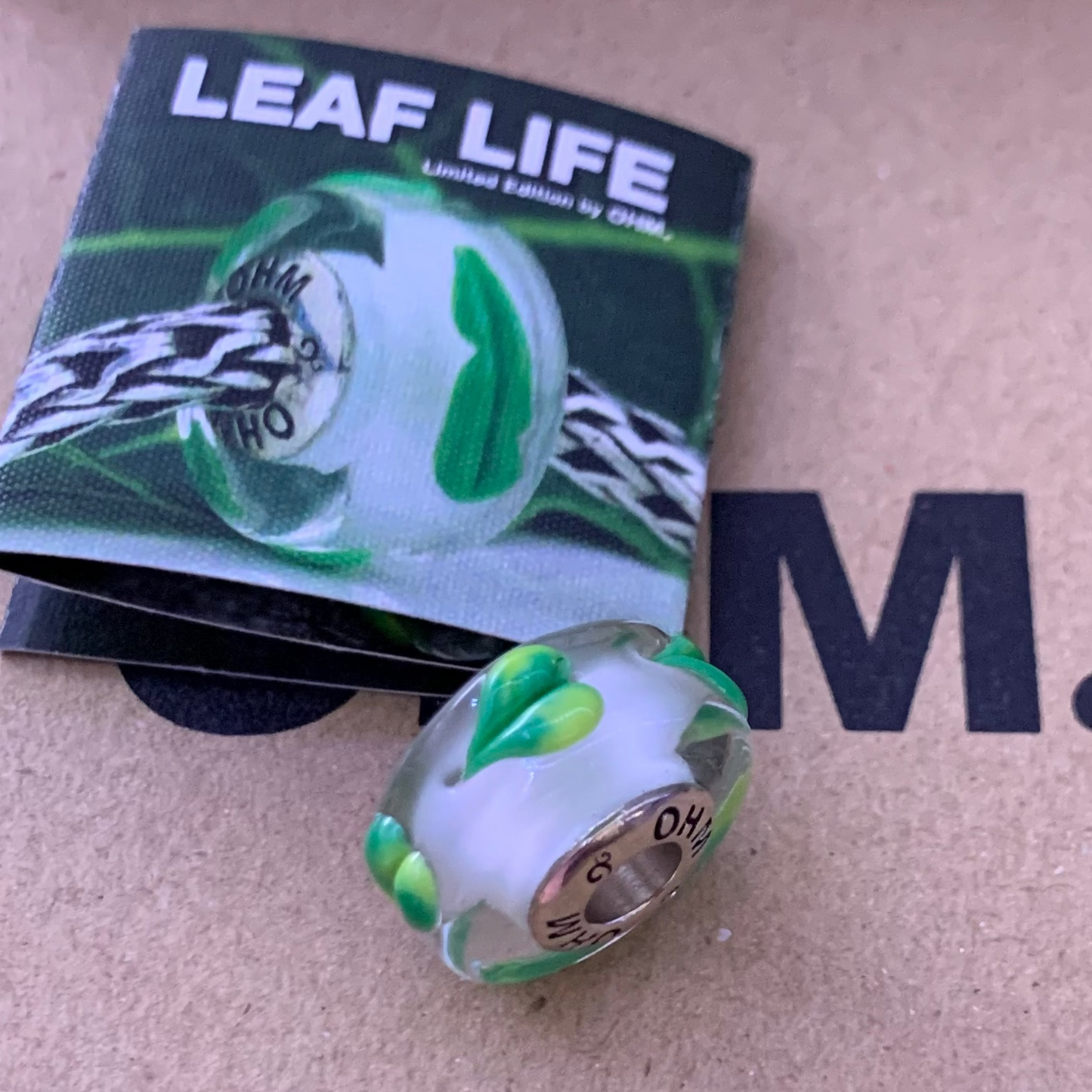 BR25-211 Leaf LIfe 1 (Open-box)