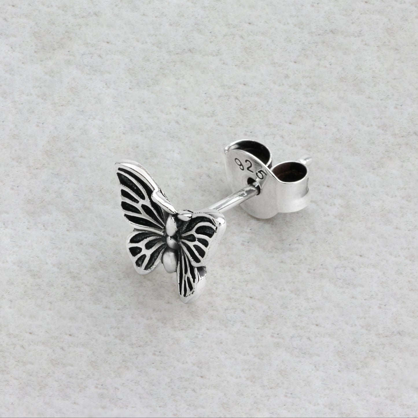 Flutter Fearless Stud Earring